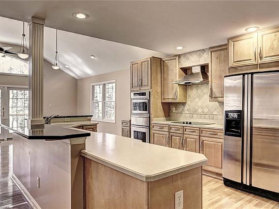 2nd image of 111 Lorna Doone Dr
