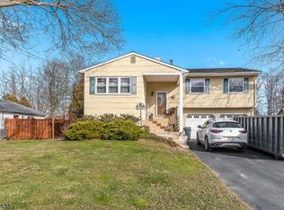 125 College View Dr, Hackettstown, NJ 07840