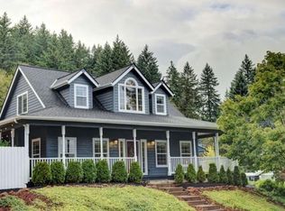 894 S 67th St, Springfield, OR 97478