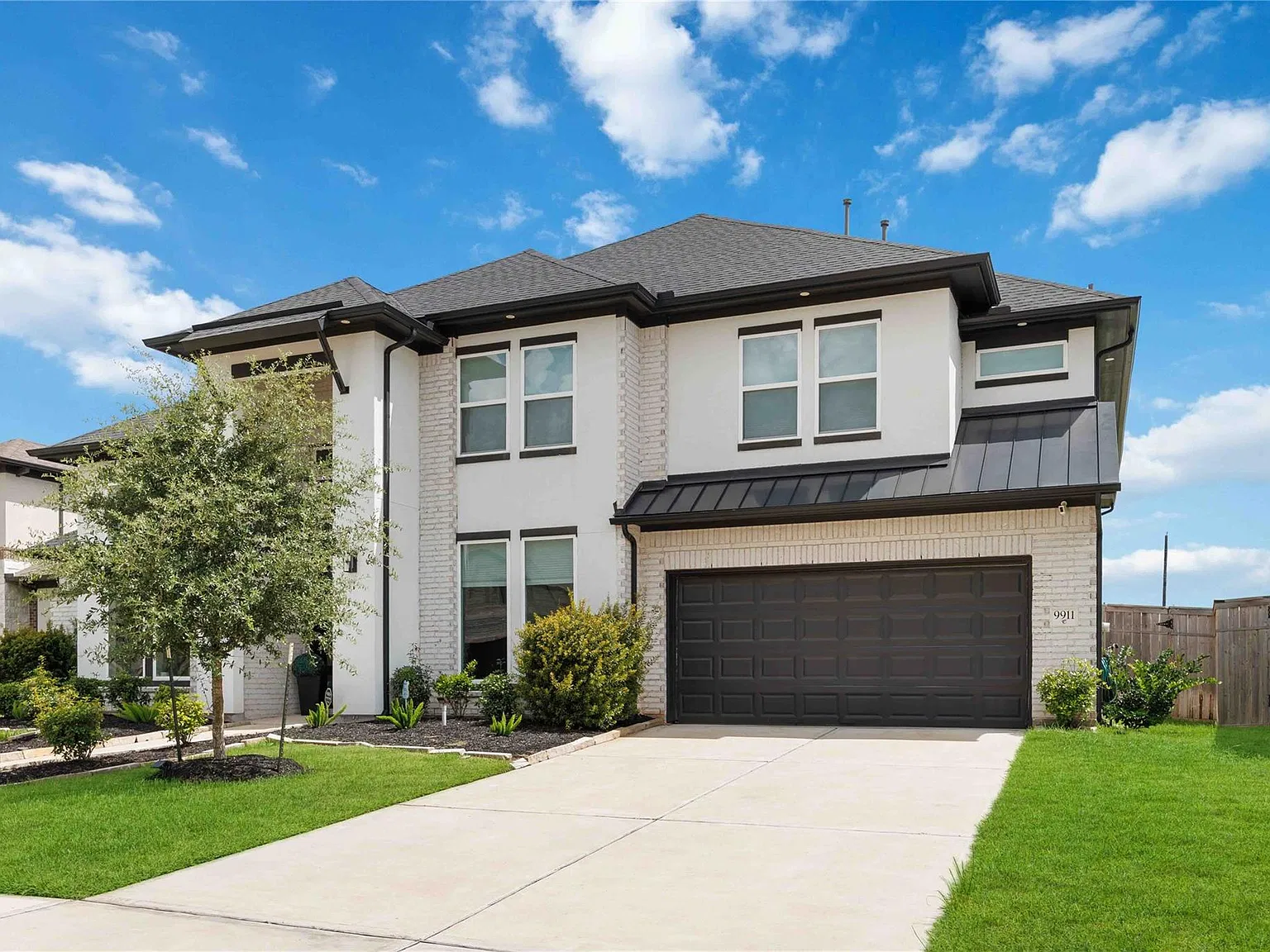 5 bed, 5.5 bath, 4605 sqft, $6,250 — Photo 3