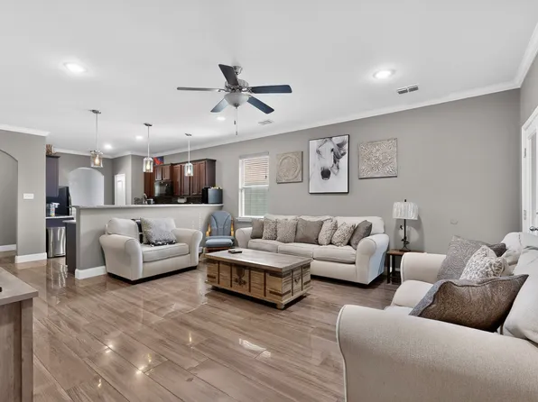 1423 Barrel Dr, Dallas, TX 75253