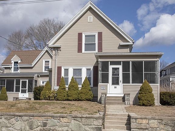2nd image of 31 Mechanic St #31
