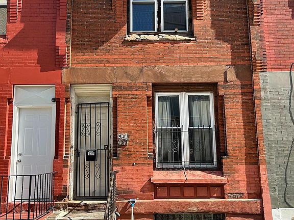 2nd image of 437 N Napa St