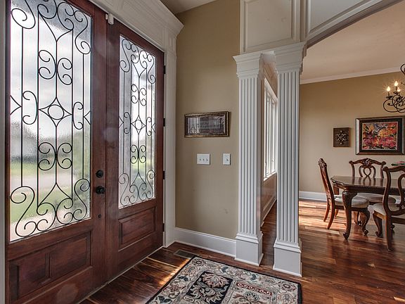 3rd image of 709 Stone Mill Cir