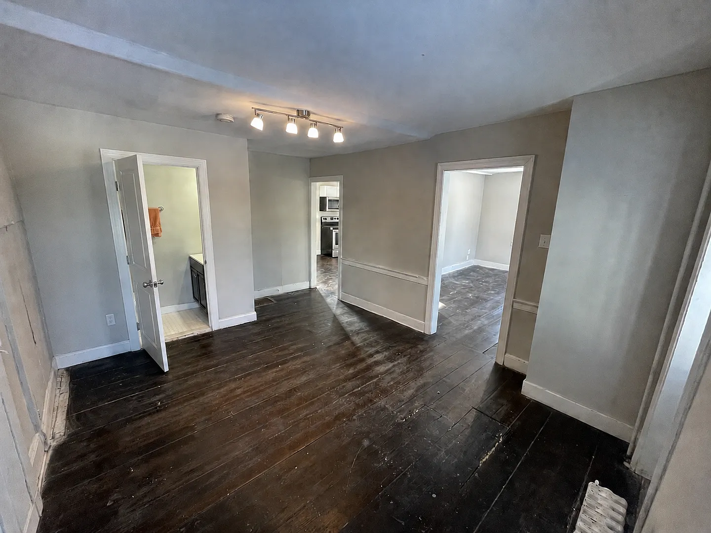 722 Faust — Photo 4