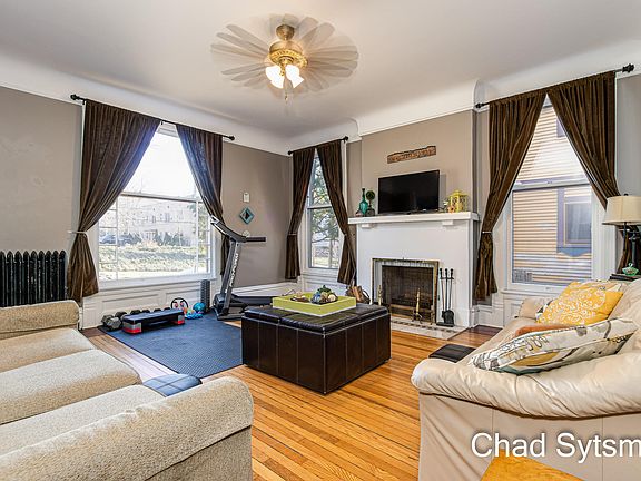 4th image of 449 Prospect Ave SE