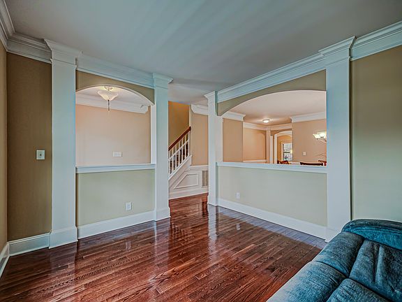 4th image of 4127 Amber Leigh Way Dr