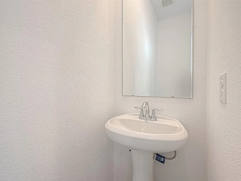 5554 Amber Brook Ln — Photo 15