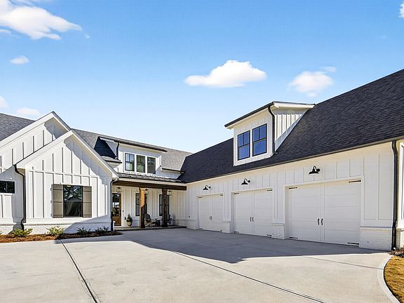2nd image of 117 Wildwood Dr