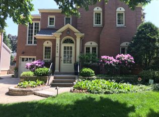 1935 Thornwood Ave, Wilmette, IL