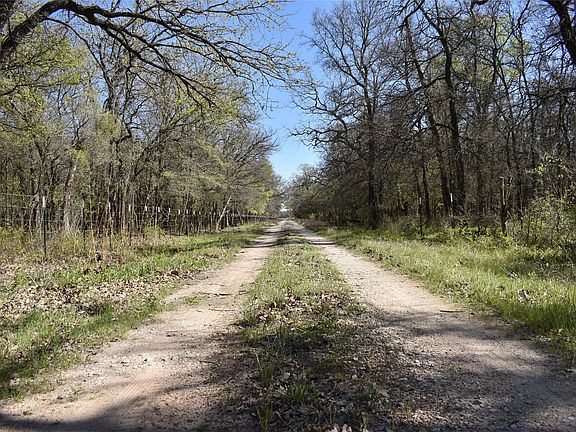 3rd image of 236 Hill County Rd #2215