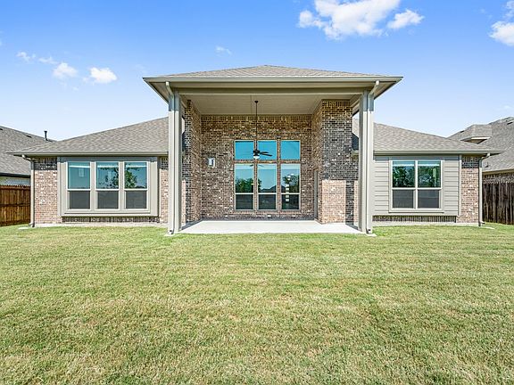 5th image of 2810 Lampasas Dr