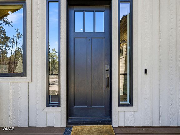 5th image of 1900 S Monkshood Rd