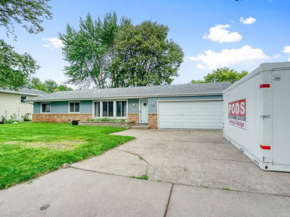 231 Kathleen Dr, West Saint Paul, MN 55118