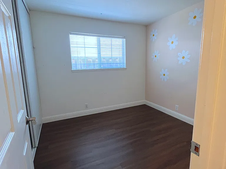 5552 Idlewild Ave — Photo 8