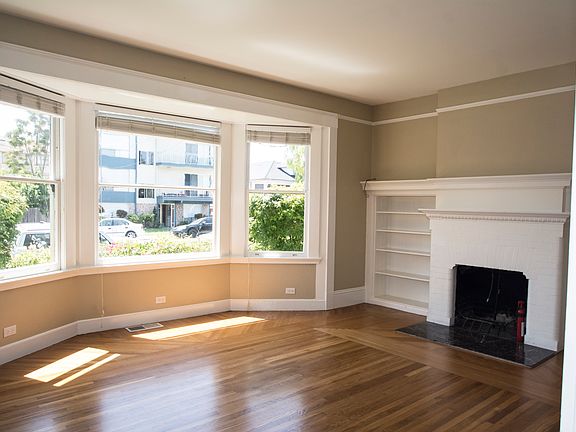201 Anita Rd. Living Room
