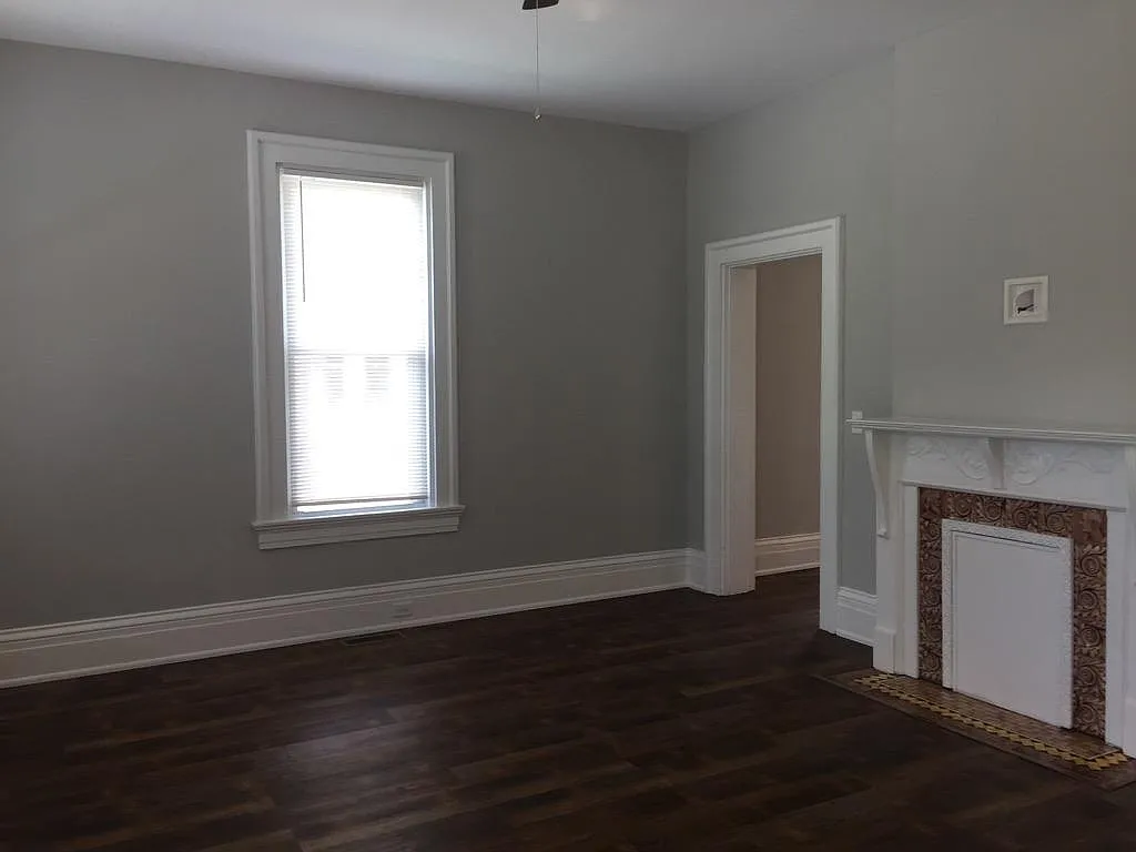 3 bed, 2.5 bath, 2200 sqft, $2,895 — Photo 3