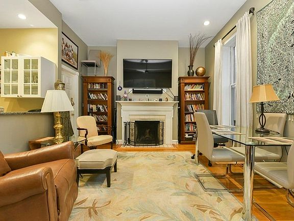 4th image of 86 Dartmouth St #2