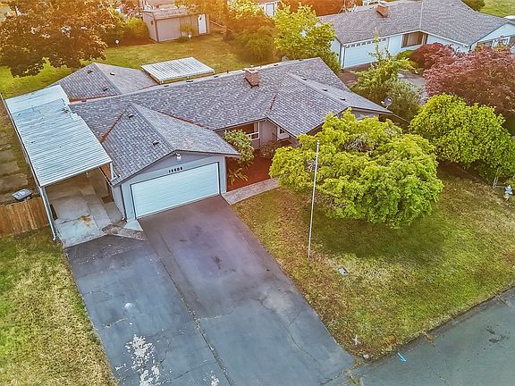 3rd image of 12606 108th Avenue Ct E