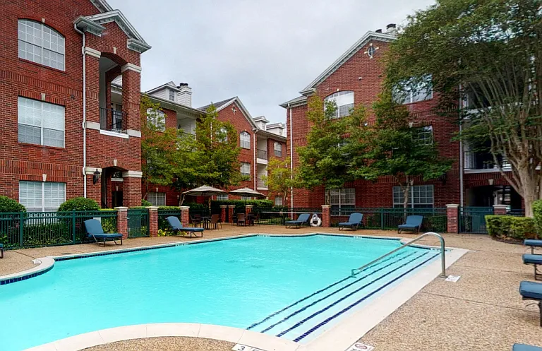 Tuscany Apartments — Photo 33