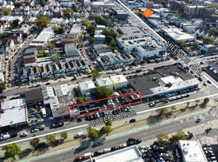 139-43 Queens Blvd, Jamaica, NY 11435