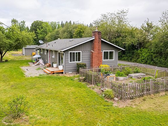 3rd image of 177 Kingsway Drive