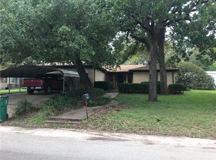 817 S Bell St, Hamilton, TX 76531