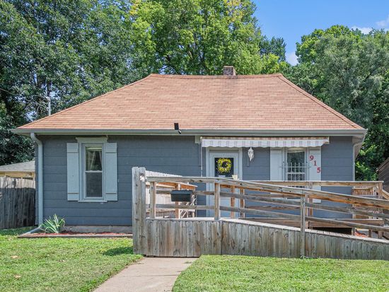 915 Harrison St, Council Bluffs, IA 51503