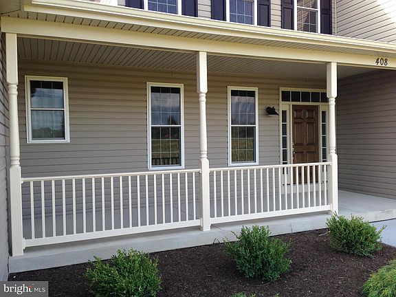 3rd image of Covey Ln
