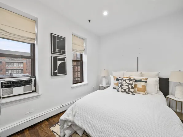 297 Pavonia Avenue image 16 of 30