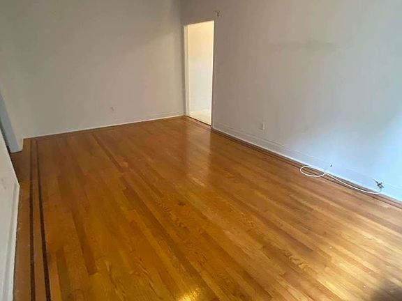 2nd image of 28-32 35th St