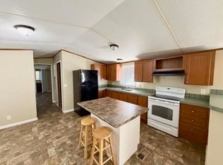 136 Burkhart Ln, China Spring, TX 76633