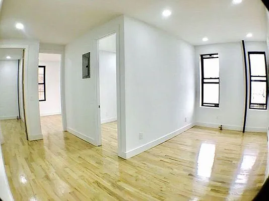 Rented by Lang Realty LLC | media 17