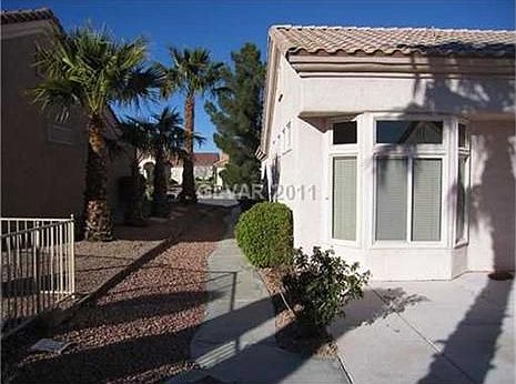 2nd image of 10025 Woodhouse Dr