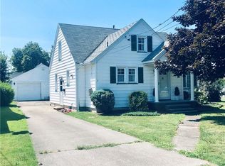61 N Pangolin St, Dunkirk, NY 14048