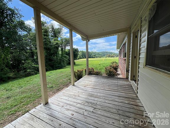 2nd image of 4405 Maple Creek Rd