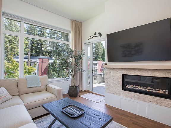 4th image of 2432 Haywood Ave #300