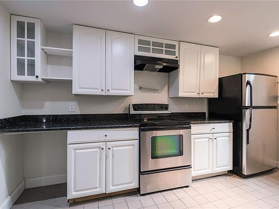 4th image of 2904 W Swann Ave