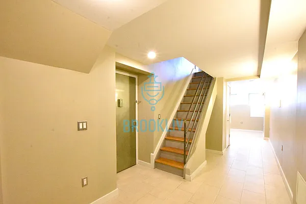 Rented by null | media 35