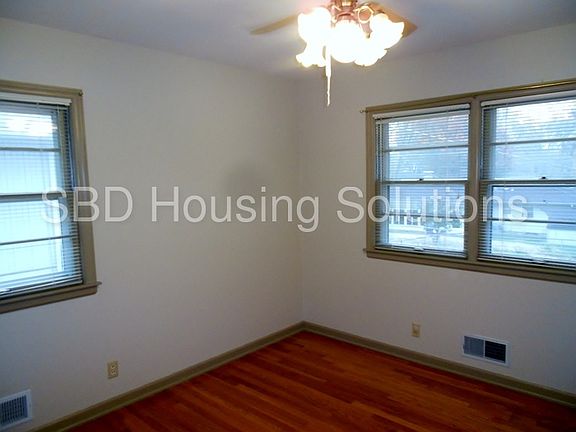 4th image of 801 N Pawnee Ave