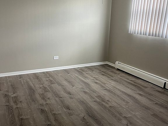 5th image of 7831 Roberts Rd Unit 2