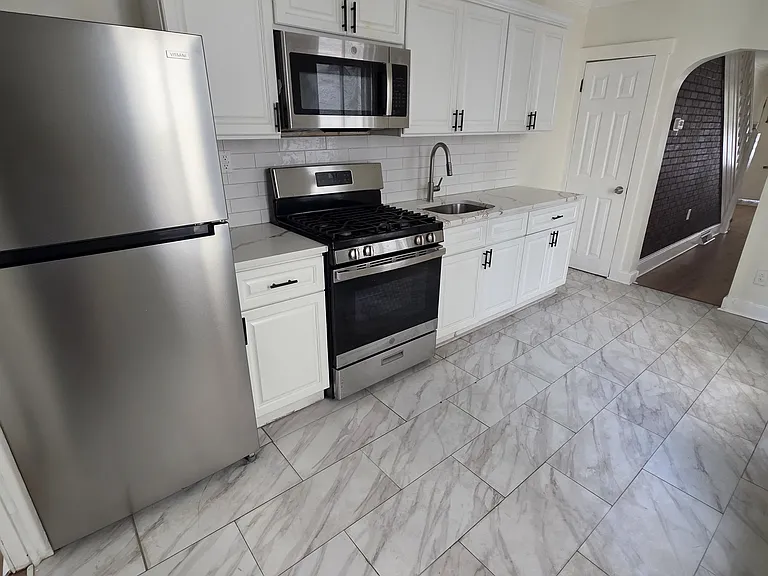 745 Birch St — Photo 7