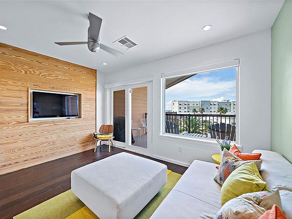 3rd image of 9520 Seawall Blvd APT 331