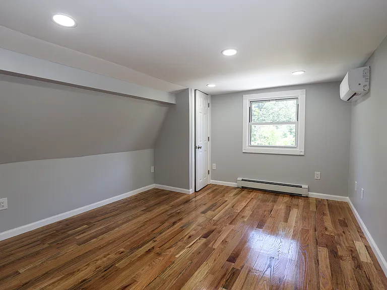 562 Peacock St #2 — Photo 21