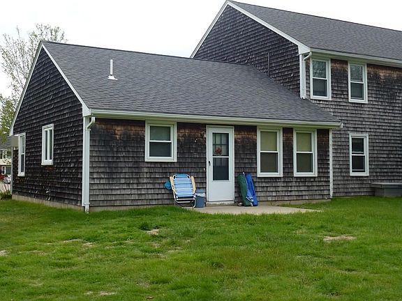 4th image of 4 Blueberry Dr APT 4