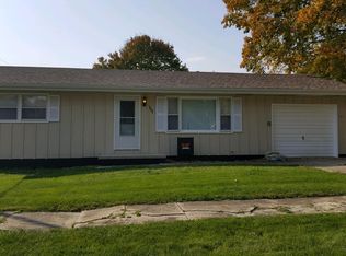 111 N Locust St, Toluca, IL 61369