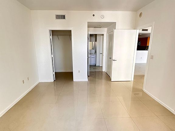 5th image of 1060 Brickell Ave APT 2313