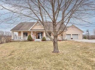 1408 Freedom Dr, Riverside, IA 52327