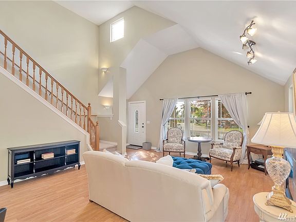 5th image of 27933 NE 151st St