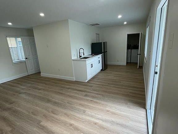 4th image of 1712 NW 7th Ave